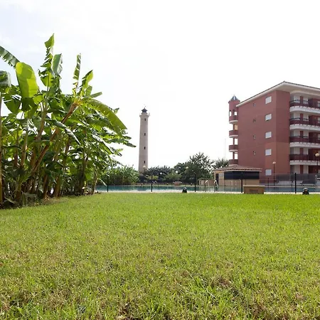 Global Properties, Con Gran Terraza Y Piscina